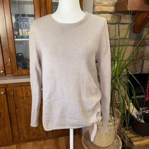 J.JILL PURE JILL SIZE MEDIUM TAUPE COLORED KNIT SWEATER WITH A KNOT